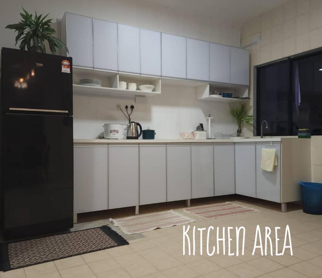 Sabakuba Homestay Marina Court Condominium Кота Кинабалу Екстериор снимка