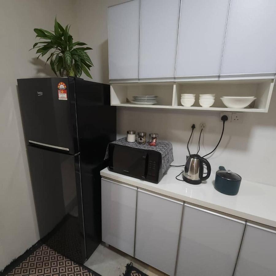 Sabakuba Homestay Marina Court Condominium Кота Кинабалу Екстериор снимка